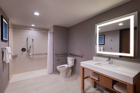 Hyatt Place Austin / Lake Travis / Four Points