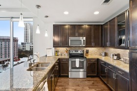 Kasa Austin Lady Bird Lake Apartments
