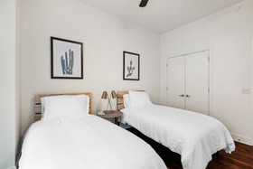 Kasa Austin Lady Bird Lake Apartments