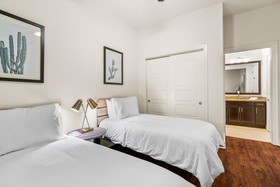 Kasa Austin Lady Bird Lake Apartments