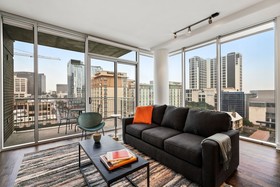 Kasa Austin Lady Bird Lake Apartments