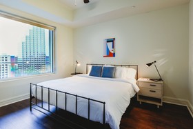 Kasa Austin Lady Bird Lake Apartments
