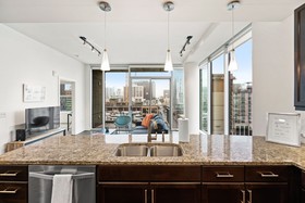 Kasa Austin Lady Bird Lake Apartments