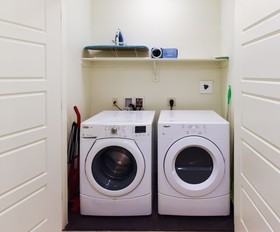 Kasa Austin Lady Bird Lake Apartments