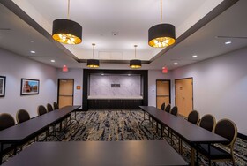 La Quinta Inn & Suites by Wyndham Austin Parmer/Tech Ridge