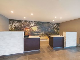 La Quinta Inn & Suites by Wyndham Austin Round Rock