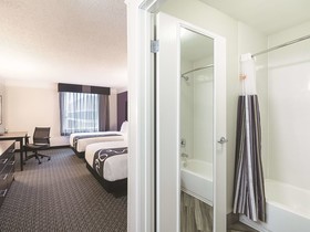 La Quinta Inn & Suites by Wyndham Austin Round Rock