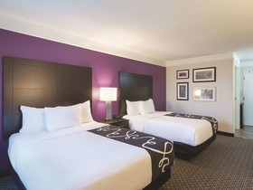 La Quinta Inn & Suites by Wyndham Austin Round Rock