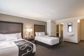 La Quinta Inn & Suites by Wyndham Austin Near The Domain
