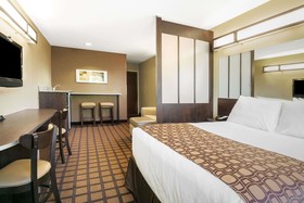 Microtel Inn and Suites by Wyndham Austin Airport