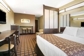 Microtel Inn and Suites by Wyndham Austin Airport
