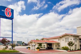 Motel 6 Austin - Midtown
