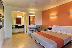 Motel 6 Austin Central - North