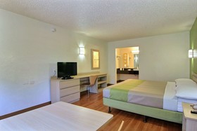 Motel 6 Austin Central - South/Univ. of TX