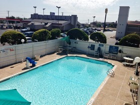 Motel 6 Austin - Midtown