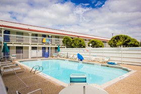 Motel 6 Austin - Midtown