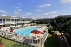 Motel 6 Austin North