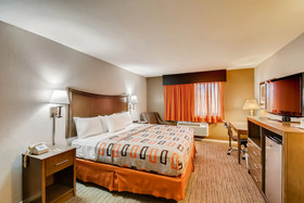Orangewood Inn & Suites