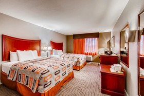 Orangewood Inn & Suites