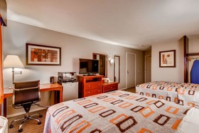 Orangewood Inn & Suites