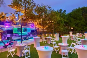 Downright Austin Hotel