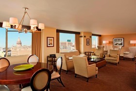Downright Austin Hotel