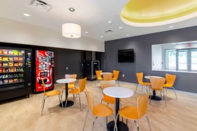 Studio 6 Austin Airport