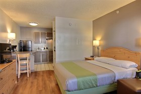 Studio 6 Austin Midtown