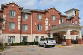 Super 8 by Wyndham Austin/Airport South
