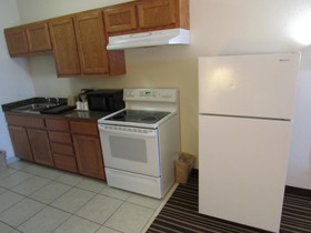 Super 8 by Wyndham Austin/Airport South