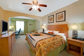 Super 8 by Wyndham Austin/Airport North