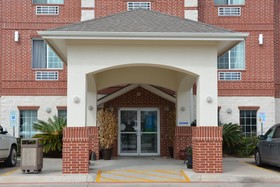 Super 8 by Wyndham Austin/Airport South