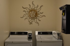 Super 8 by Wyndham Austin/Airport South