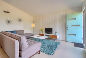 Travis Heights Modern 1