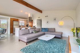 Travis Heights Modern 1