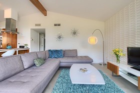 Travis Heights Modern 1