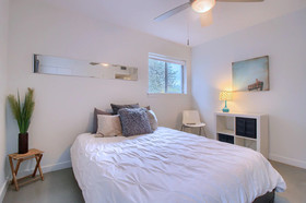 Travis Heights Modern 1