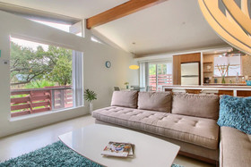 Travis Heights Modern 1