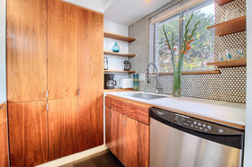 Travis Heights Modern 1
