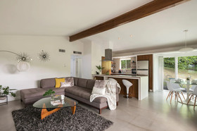Travis Heights Modern 1