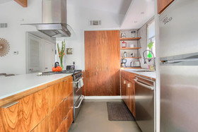 Travis Heights Modern 1