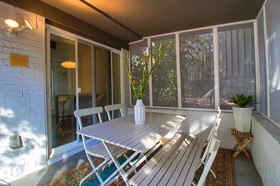 Travis Heights Modern 1