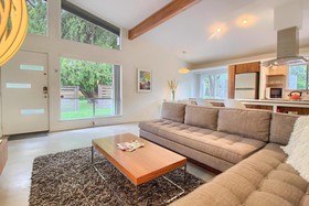 Travis Heights Modern 1