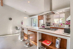 Travis Heights Modern 1