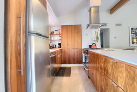 Travis Heights Modern 1