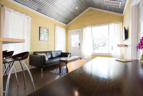 Travis Heights Modern 1