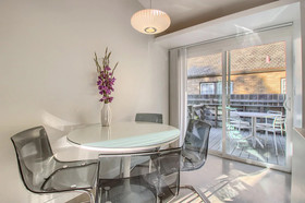 Travis Heights Modern 1
