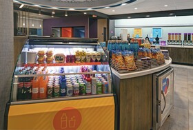 Tru by Hilton Austin Airport