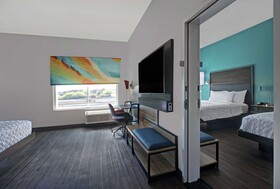 Tru by Hilton Austin Airport