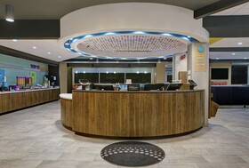 Tru by Hilton Austin Airport
